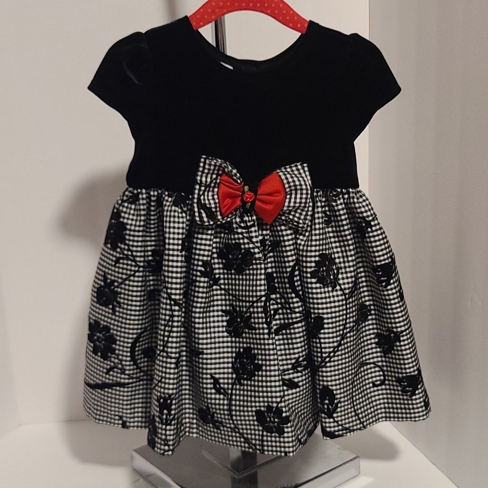 Special Occasions 18 mo Black & White Plaid
